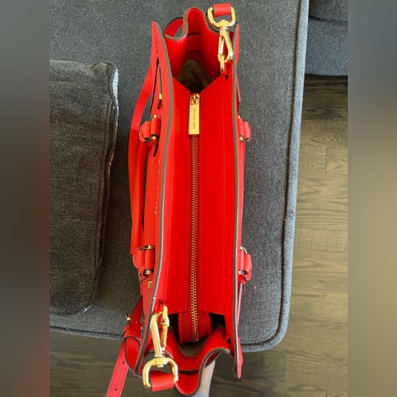 Michael Kors Dillon satchel purse bag, authentic - Picture 3 of 10